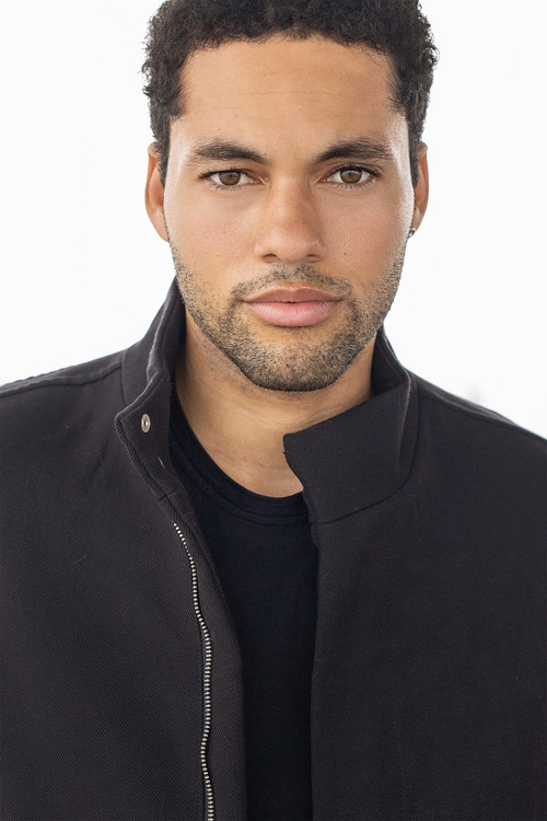 Тристан J. Wатсон