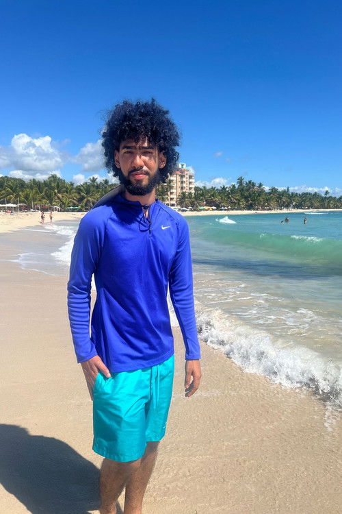 Деанйело Рамíрез