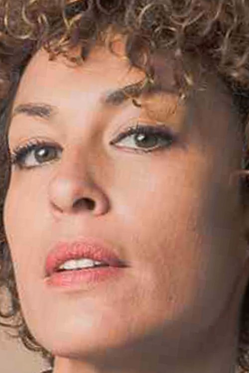 Марíа Алмудéвер