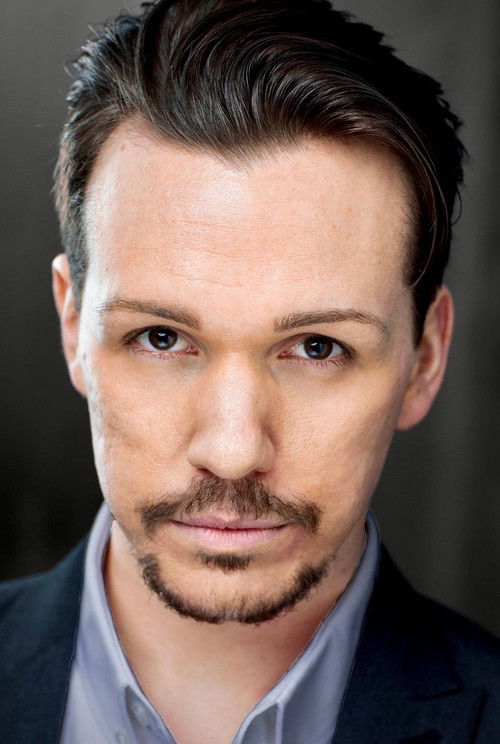 Алистер Хаwке