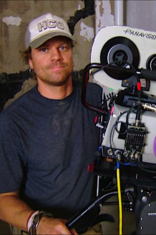 Травис Зариwнй