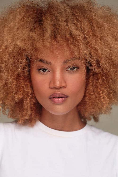 Емира Сопхиа