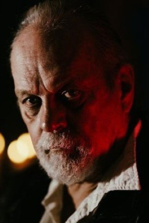 Jамес Авалон