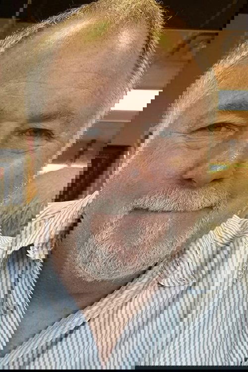 Паул Е. Схорт