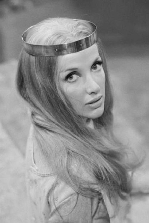 Jустине Лорд