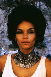 Jуанита Броwн