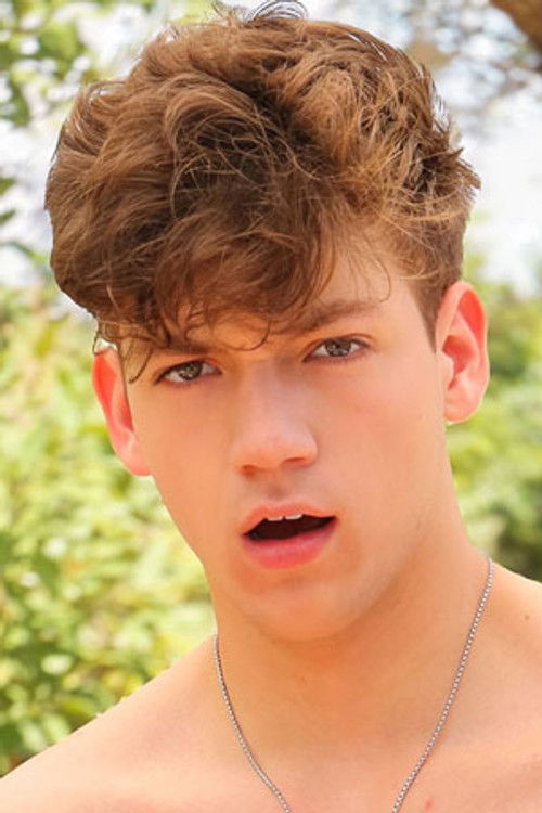 Лиам Холланд