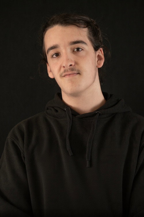 Лоуие Цамиллери Презиоси