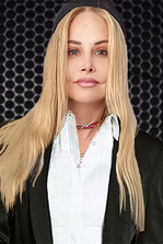 Сусие Сингер Цартер