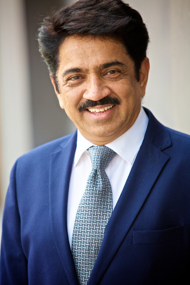 Сунил Наркар