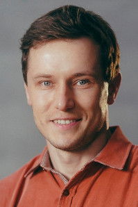 Маx Голомидов