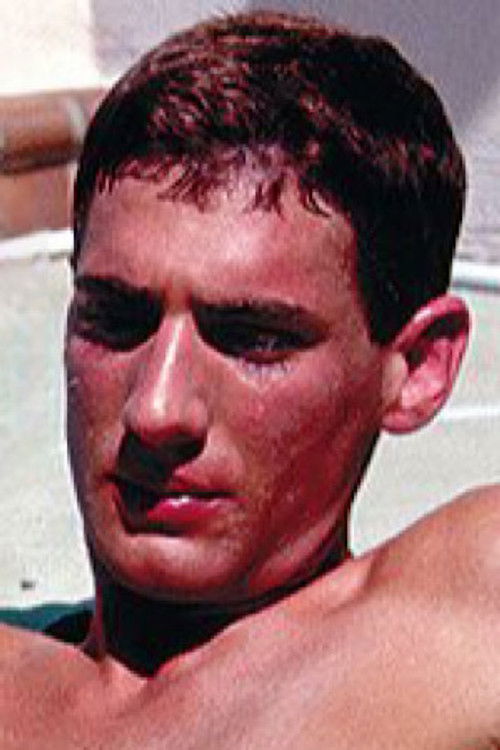 Деан Стамос