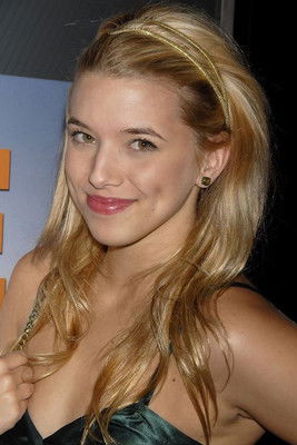 Царлие Цасей