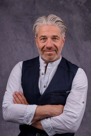 Тон Пеетерс