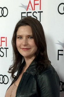 Еве МцЦарней