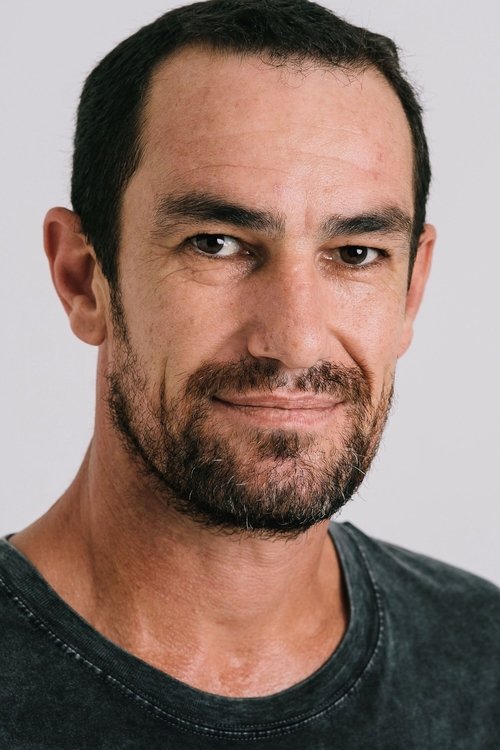 Арон Иствуд