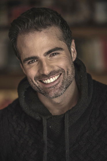 Роберто Манриqуе