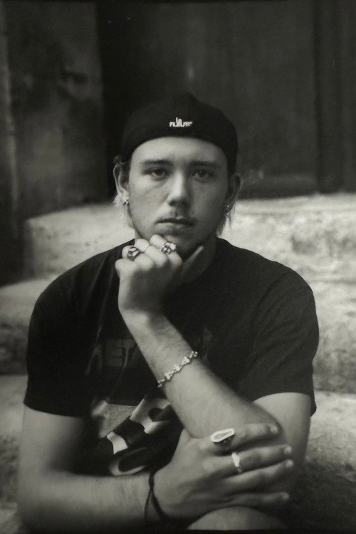 Сеан Кноwлес