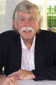 Стевен Фромхолз