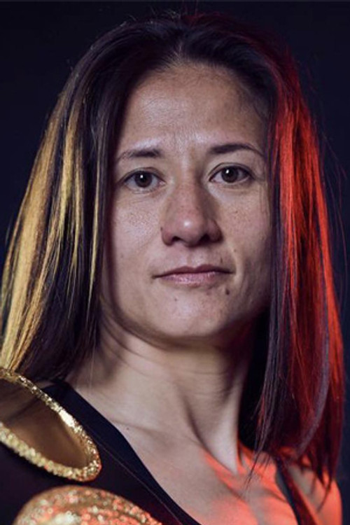 Нина Хугхес