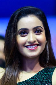 Деепика Пилли