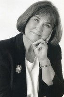 Емилй Сqуирес