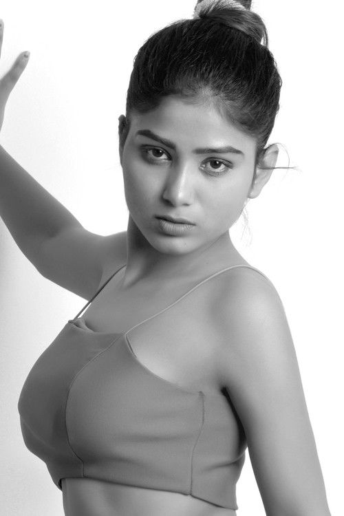 Алееса Белла