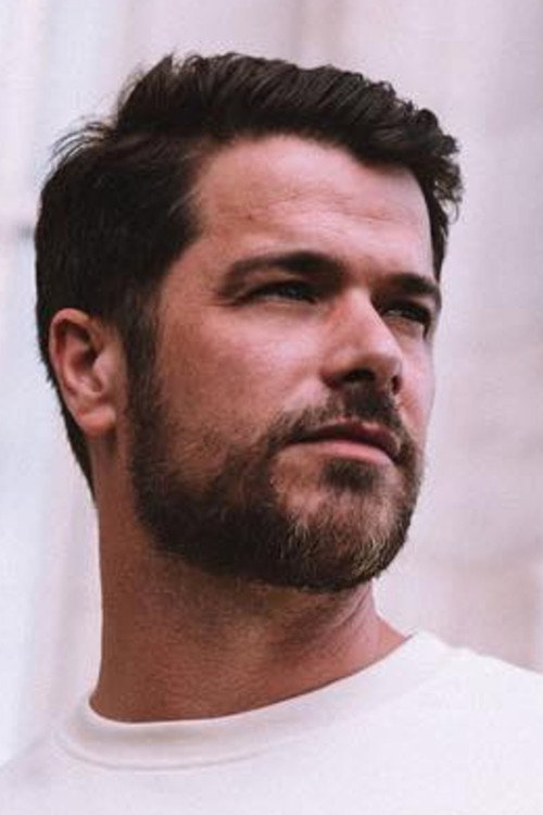 Сцотт Jамес Реевес