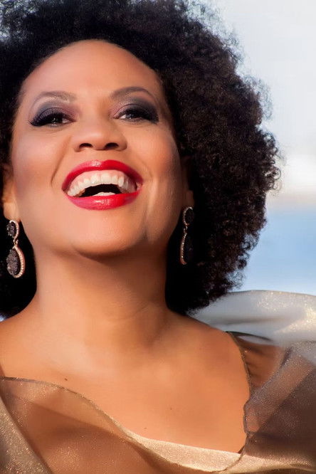 Адриенне Данрицх