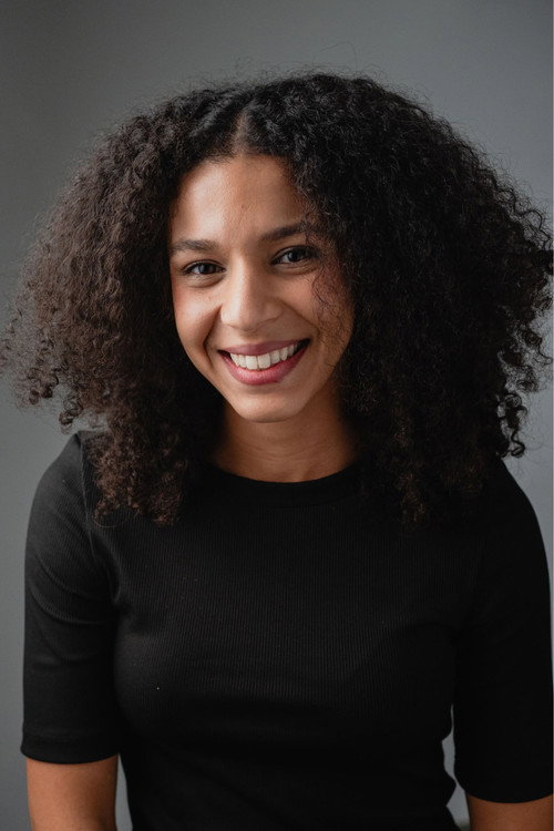 Дебора Леал