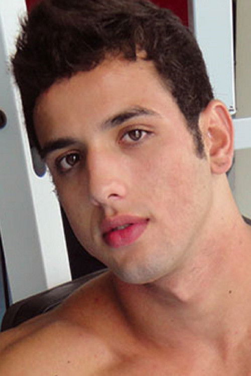 Раффаеле Оливеира