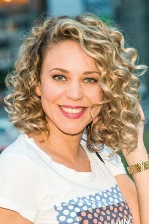 Александра Томиć