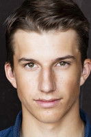 Логан Томанек