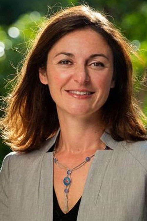 Ферйал Öзел