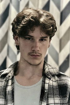 Ензо Jамес-Деаринг