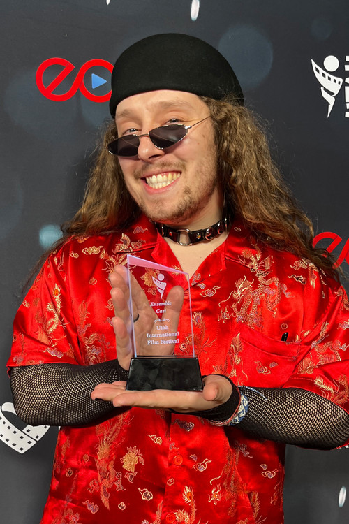 Тйлер Харрах