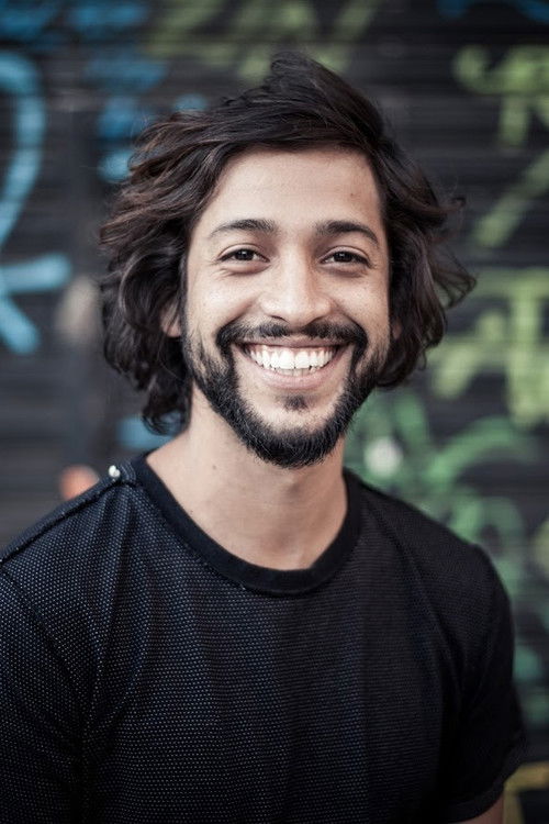 Леандро Лéо