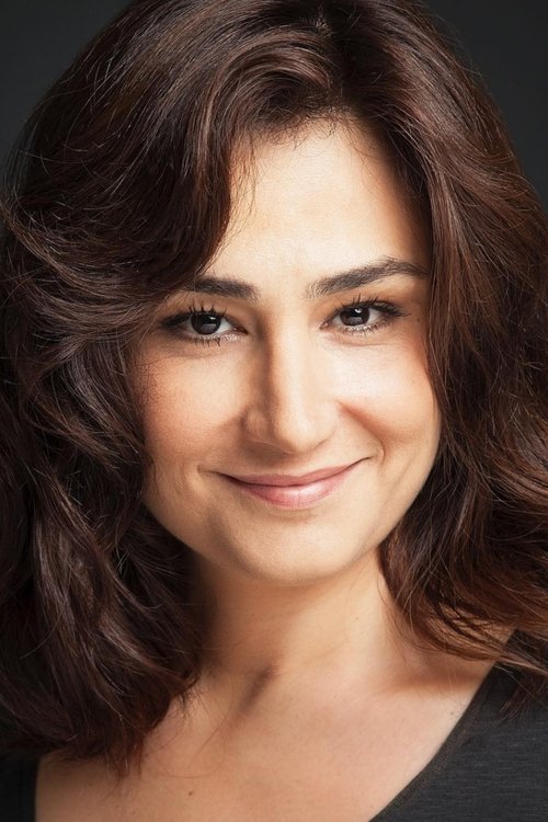 Девин Öзгüр Çıнар