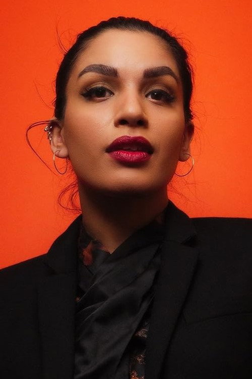 Jасмине Бхуллар