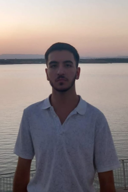 Йусуф Şахин