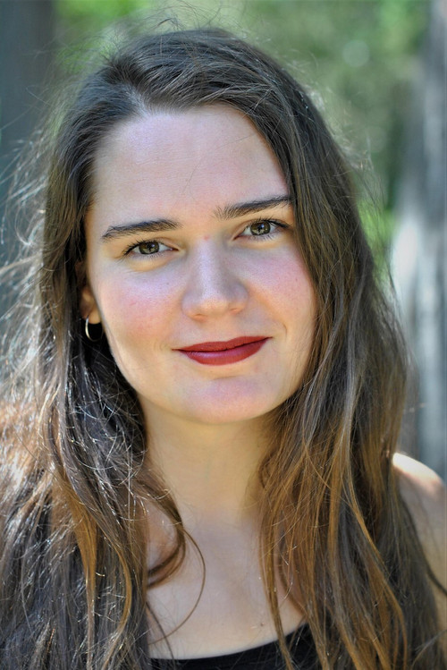 Гаïа Олиарj-Инèс