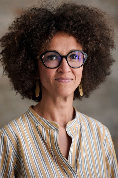 Самиа Хенни