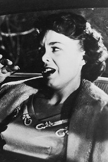 Мона МцКиннон