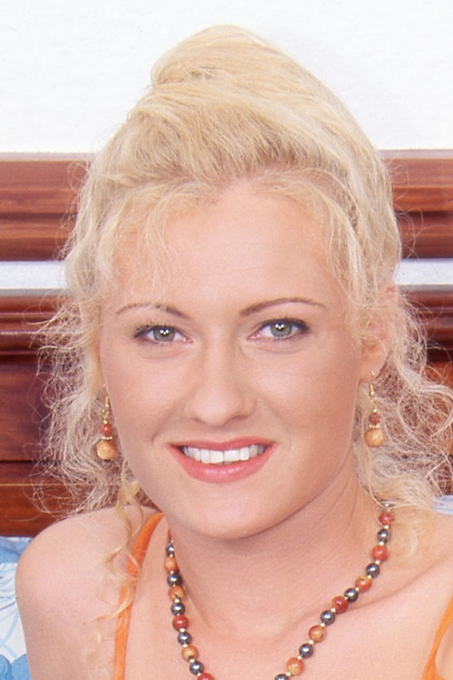 Цхристине Левйнай