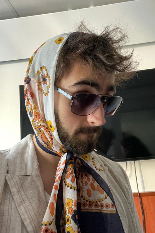 Оисíн Мац Цон Иомаире