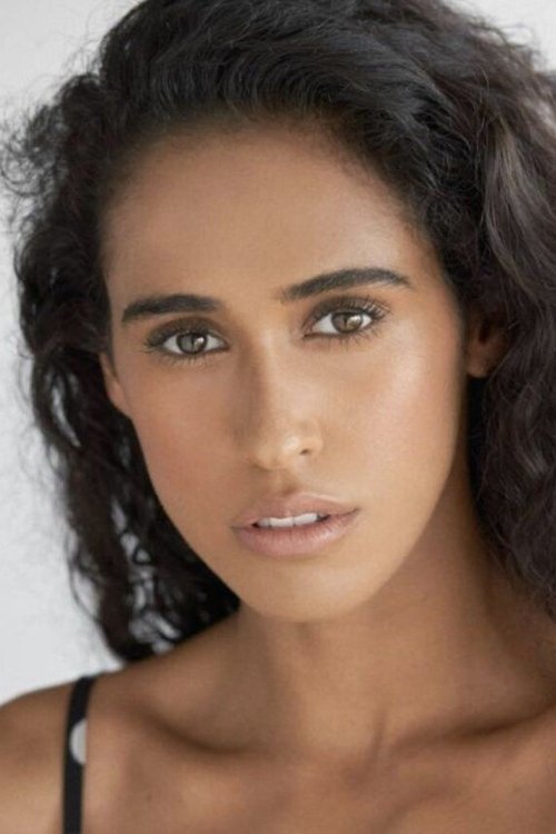 Брайони Скарлет