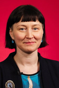 Катрин Руус