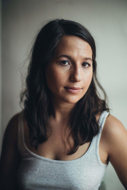 Схаина Тауб