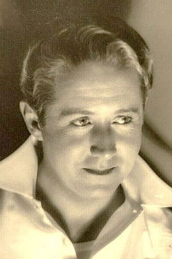 Паул Русселл