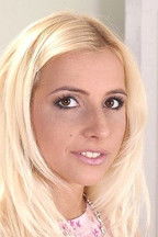 Цйнтхиа Фоx